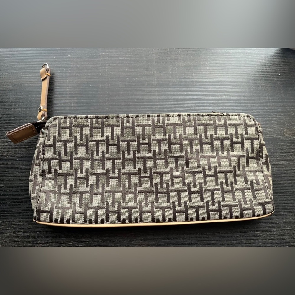 Vintage Tommy Hilfiger Clutch Brown & Tan Clean Retro 90s small purse